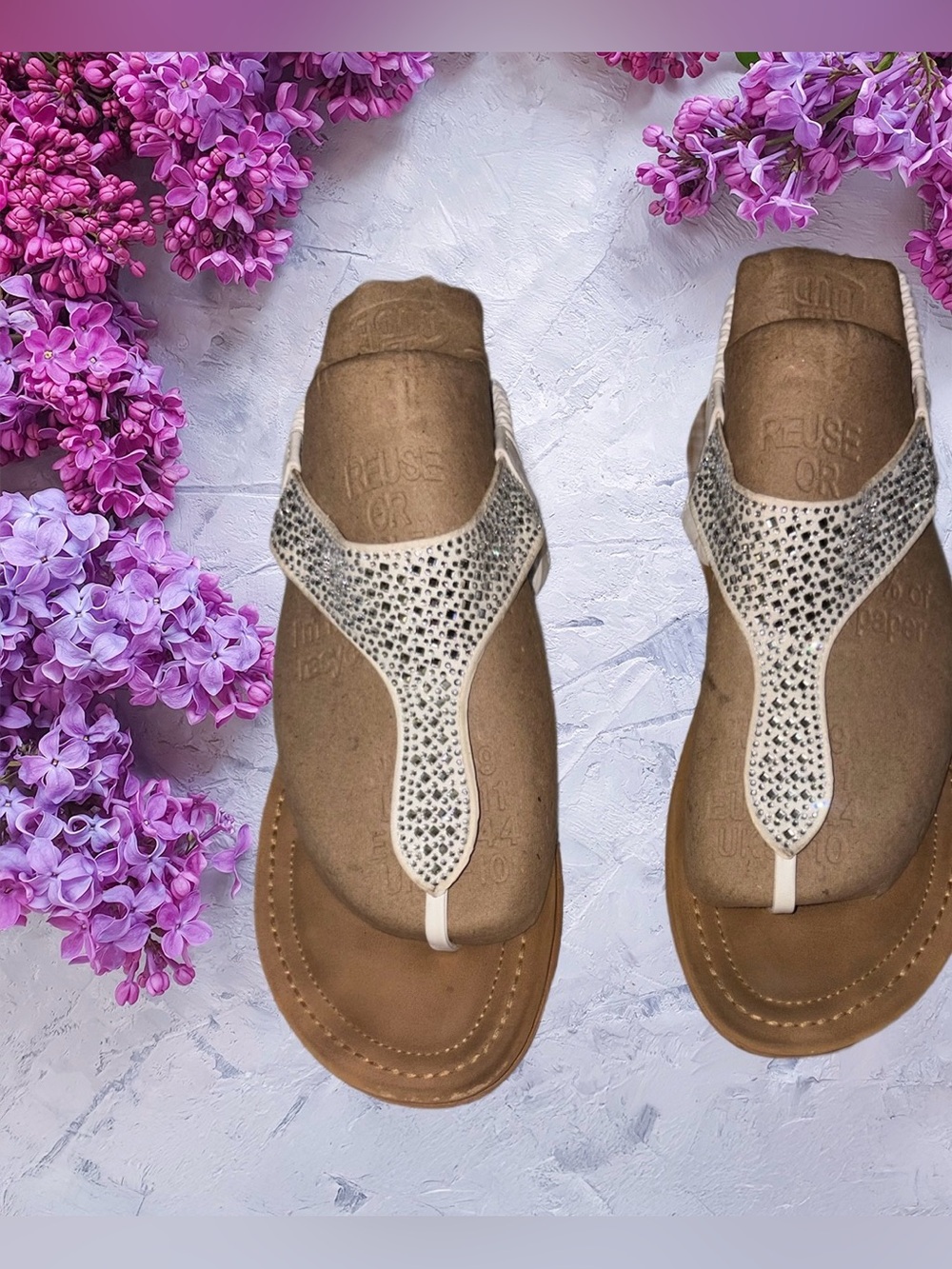 Women's Silver Rhinestonew T-Strap Sandals❤️Like New❤️
